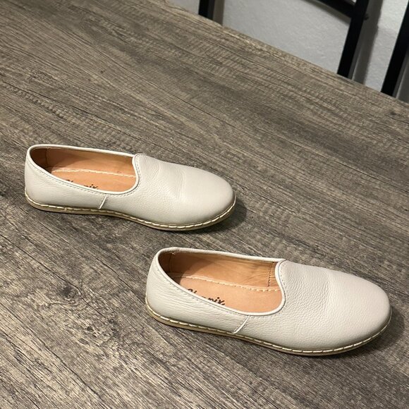 Charix Classic Cloud Slip-On, Size 37 - Picture 4 of 7